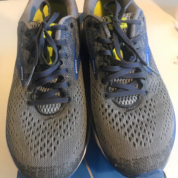 Brooks Other - Men’s Brooks Ghost 11 9.5 D running shoes